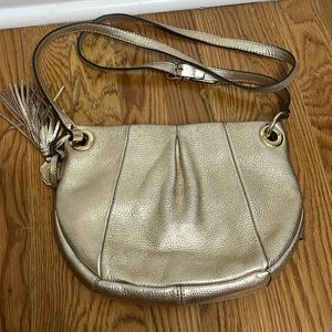 Like new - Vince Camuto - crossbody bag - three pockets - gold